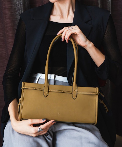 A*I様 極美品　MaxMara　定価11万　スクエアボックス ハンドバッグ　ト Women's Bags: Handbags, Shoulder Bags, Pochettes & Clutches
