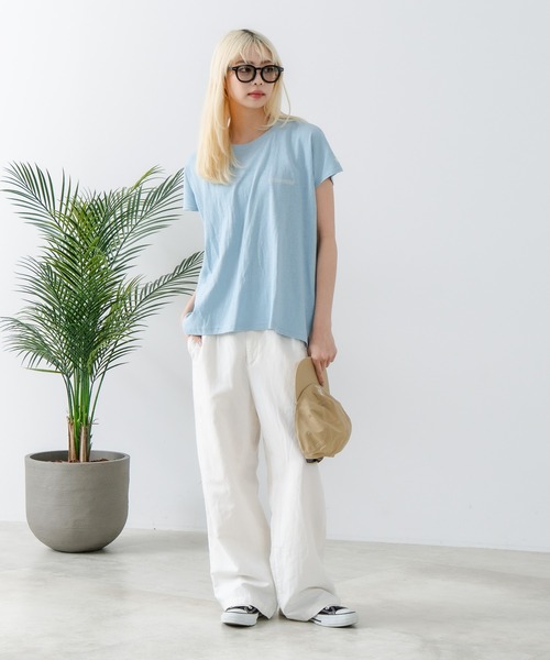 CONVERSE（コンバース）の「【CONVERSE/コンバース】ラウンドヘム フレンチスリーブ Tシャツ（Tシャツ/カットソー・レディース・オフホワイト/ブラック/サックスブルー・MEDIUM）」の6枚目の写真