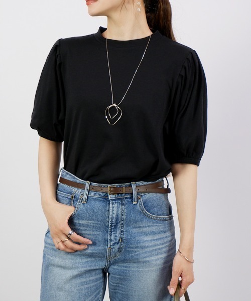 CLOTHY（クロシィ）の「【ぽわん袖×プチハイネック☆】ボリューム袖プチハイTシャツ（Tシャツ/カットソー・レディース・その他/ブラック/オフホワイト/モカ・LARGE/MEDIUM）」の15枚目の写真