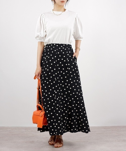 CLOTHY（クロシィ）の「【ぽわん袖×プチハイネック☆】ボリューム袖プチハイTシャツ（Tシャツ/カットソー・レディース・その他/ブラック/オフホワイト/モカ・LARGE/MEDIUM）」の12枚目の写真