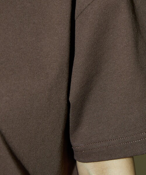 PUBLUX（パブリュクス）の「MARY QUANT × PUBLUX/マリークワント スタッズ付き エンボス アートTシャツ　限定展開（Tシャツ/カットソー・レディース・ブラック/チャコールグレー/ブラウン・ﾌﾘ-）」の17枚目の写真