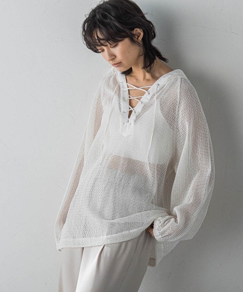 MAYSON GREY（メイソングレイ）の「メッシュアノラックパーカー≪手洗い可能≫（シャツ/ブラウス・レディース・ブラック/ホワイト・M）」の3枚目の写真