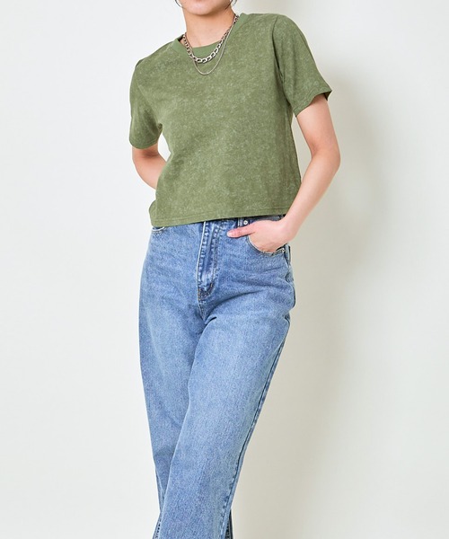 GORGE(ゴージ)の「《短丈×ヴィンテージ風カラー》無地シンプルTシャツ(Tシャツ/カットソー・レディース・レッド/イエロー/パープル/ブラック/オフホワイト/カーキ・F)」の11枚目の写真