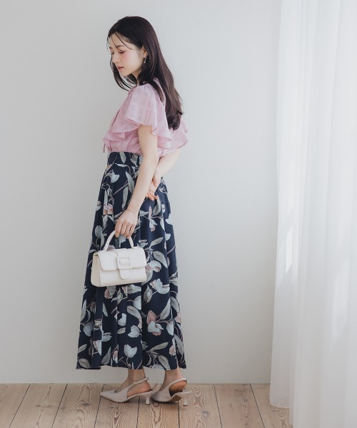 セットアップ 花柄トップスとスカート上下セット アシンメトリー