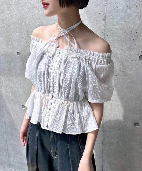 PAGEBOY(ページボーイ)の「2WAYオフショルブラウス(シャツ/ブラウス・レディース・モカ/ブラック/オフホワイト/グレイッシュベージュ/サックスブルー/ブラウン系その他2・FREE)」の16枚目の写真