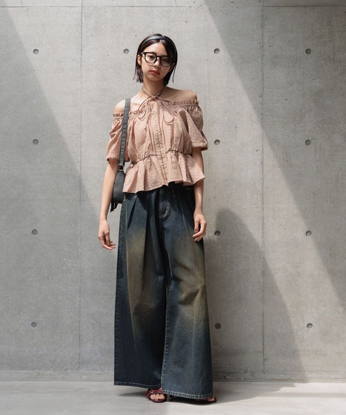 PAGEBOY(ページボーイ)の「2WAYオフショルブラウス(シャツ/ブラウス・レディース・モカ/ブラック/オフホワイト/グレイッシュベージュ/サックスブルー/ブラウン系その他2・FREE)」の20枚目の写真