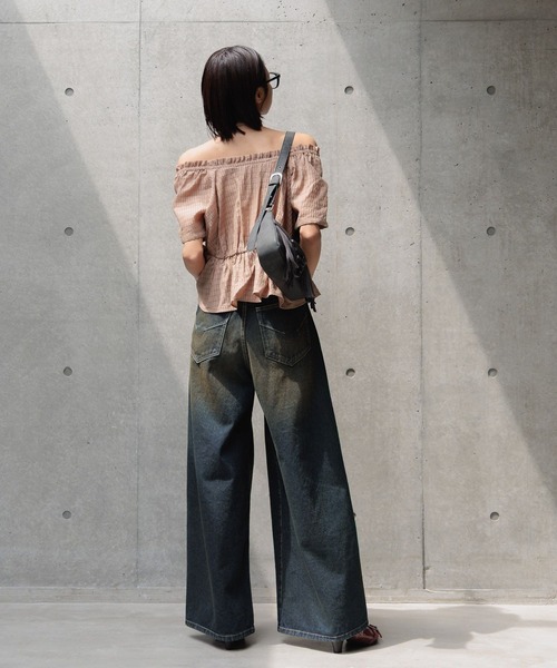 PAGEBOY(ページボーイ)の「2WAYオフショルブラウス(シャツ/ブラウス・レディース・モカ/ブラック/オフホワイト/グレイッシュベージュ/サックスブルー/ブラウン系その他2・FREE)」の22枚目の写真