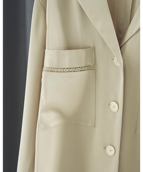 anuke（アンヌーク）の「Satin Tailored Shirts（シャツ/ブラウス・レディース・ネイビー/クリーム・FREE）」の13枚目の写真