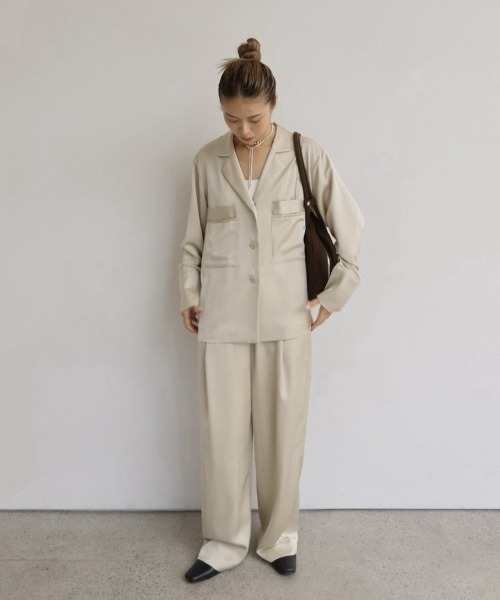 anuke（アンヌーク）の「Satin Tailored Shirts（シャツ/ブラウス・レディース・ネイビー/クリーム・FREE）」の16枚目の写真