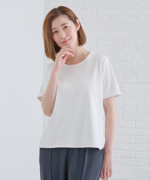 AOYAMA(アオヤマ)の「【透けない白・UVカット】透けないカットソー/半袖/ホワイト/クルーネック/フロントタック|通勤&オフィス&インターン&実習|自宅で洗える・ストレッチ・防止シワ|(Tシャツ/カットソー・レディース・ホワイト系1/ホワイト系2・LL/S/M/L)」の10枚目の写真