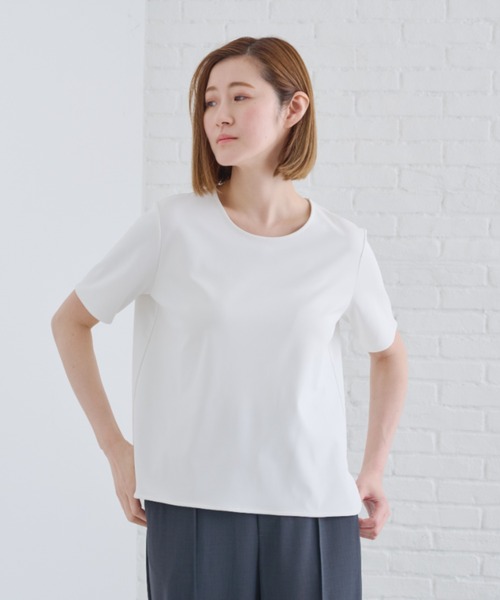 AOYAMA(アオヤマ)の「【透けない白・UVカット】透けないカットソー/半袖/ホワイト/クルーネック/フロントタック|通勤&オフィス&インターン&実習|自宅で洗える・ストレッチ・防止シワ|(Tシャツ/カットソー・レディース・ホワイト系1/ホワイト系2・LL/S/M/L)」の8枚目の写真
