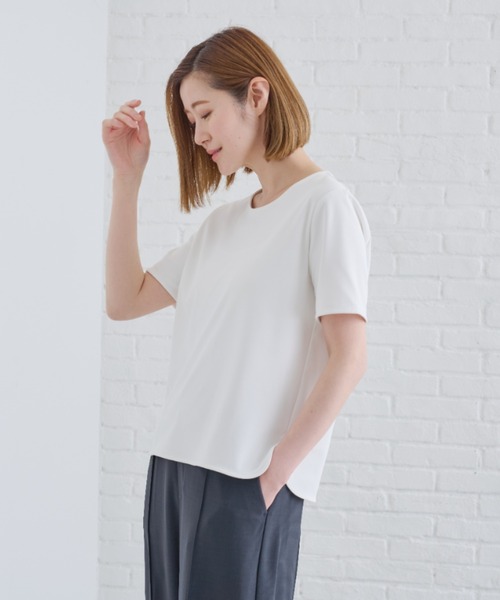 AOYAMA(アオヤマ)の「【透けない白・UVカット】透けないカットソー/半袖/ホワイト/クルーネック/フロントタック|通勤&オフィス&インターン&実習|自宅で洗える・ストレッチ・防止シワ|(Tシャツ/カットソー・レディース・ホワイト系1/ホワイト系2・LL/S/M/L)」の7枚目の写真