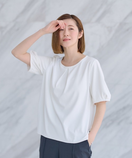 AOYAMA(アオヤマ)の「【透けない白・UVカット】透けないカットソー/半袖/ホワイト/クルーネック/フロントタック|通勤&オフィス&インターン&実習|自宅で洗える・ストレッチ・防止シワ|(Tシャツ/カットソー・レディース・ホワイト系1/ホワイト系2・LL/S/M/L)」の17枚目の写真