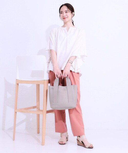 SHOO・LA・RUE(シューラルー)の「【2WAY】キャンバストートバッグ(トートバッグ・レディース・グレー/ブラック/アイボリー系4・00)」の5枚目の写真