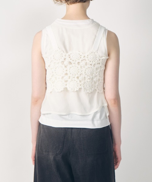 LE CIEL BLEU（ルシェルブルー）の「ハンドクロシェットフローラルモチーフベスト / Hand-Crocheted Floral Motif Vest（ニット/セーター・レディース・ベージュ/オフホワイト・36）」の8枚目の写真