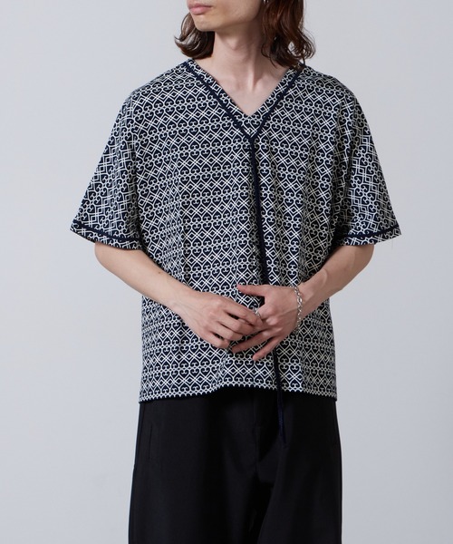 superNova.(スーパーノヴァ)の「superNova./スーパーノヴァ Braid Poncho-Indigo Tribal ポンチョ 夏服(Tシャツ/カットソー・メンズ・インディゴブルー・1)」の8枚目の写真