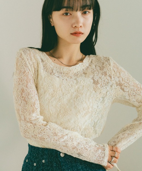 VANNIE U(ヴァニーユー)の「コード刺繍レーストップス(Tシャツ/カットソー・レディース・ブラック/アイボリー・FREE)」の2枚目の写真