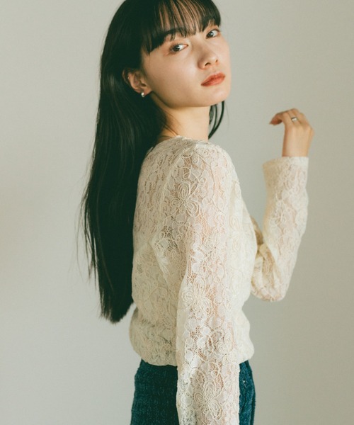 VANNIE U(ヴァニーユー)の「コード刺繍レーストップス(Tシャツ/カットソー・レディース・ブラック/アイボリー・FREE)」の22枚目の写真