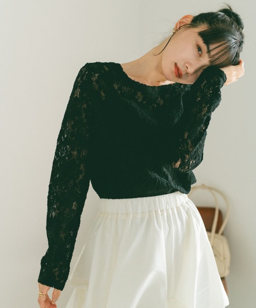 VANNIE U(ヴァニーユー)の「コード刺繍レーストップス(Tシャツ/カットソー・レディース・ブラック/アイボリー・FREE)」の5枚目の写真