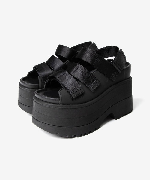 UGG ゴールデンライズ ブラック サンダル　23cm UGG/アグ GoldenRise/ゴールデンライズ[23.0cm～24.0cm