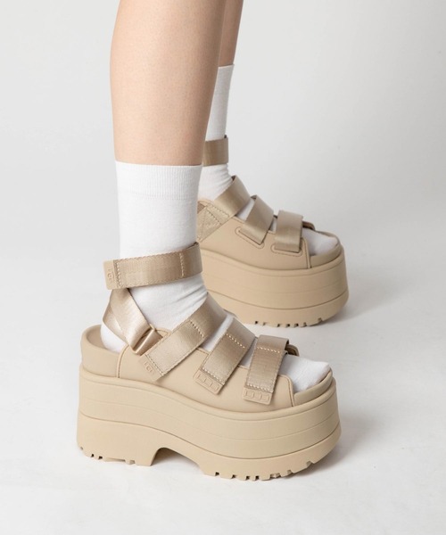 UGG GOLDENRISE アグ ゴールデンライズ サンダル（サンダル