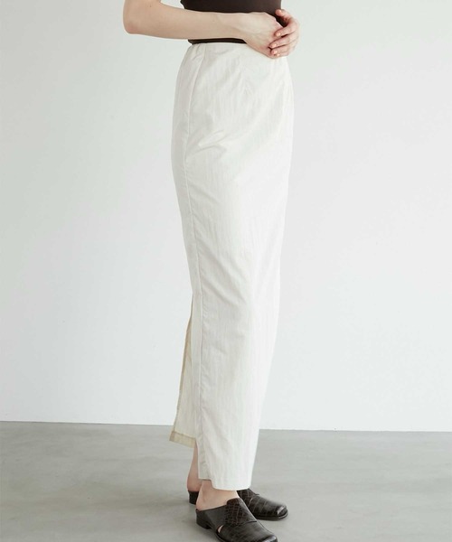 LA PEAU DE GEM（ラポドゥジェム）の「【LA PEAU DE GEM】beltless nylon skirt/ベルトレスナイロンスカート（スカート・レディース・ブラック/アイボリー・FREE）」の15枚目の写真