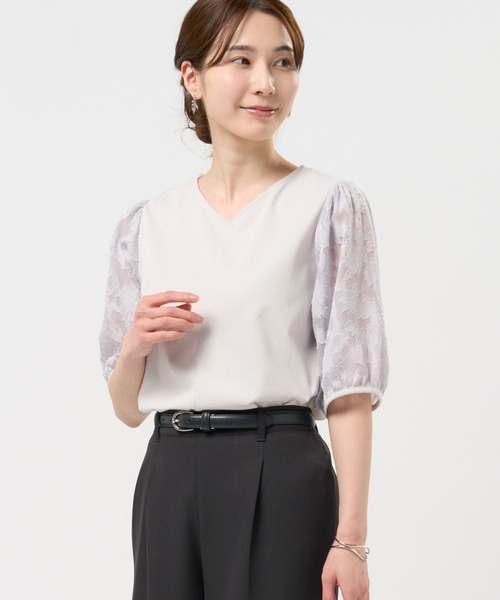 TOKYO SHIRTS(トウキョウシャツ)の「オパール袖 プルオーバー 五分袖(シャツ/ブラウス・レディース・グレー/オフホワイト/ブラック・M/L/LL)」の1枚目の写真