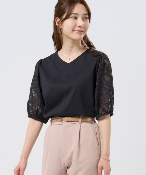 TOKYO SHIRTS(トウキョウシャツ)の「オパール袖 プルオーバー 五分袖(シャツ/ブラウス・レディース・グレー/オフホワイト/ブラック・M/L/LL)」の3枚目の写真