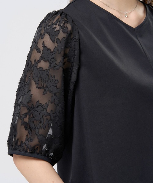 TOKYO SHIRTS(トウキョウシャツ)の「オパール袖 プルオーバー 五分袖(シャツ/ブラウス・レディース・グレー/オフホワイト/ブラック・M/L/LL)」の14枚目の写真