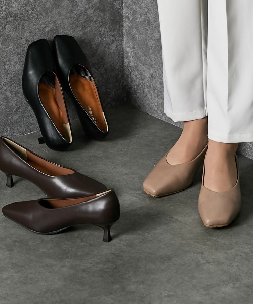 7days Life Styling（セブンデイズライフスタイリング）の「【ゆったり幅広】オブリークトゥパンプス（低反発中敷）（ワイズ４E）（パンプス・レディース・ダークブラウン/ブラック/グレイッシュベージュ・23.0cm/23.5cm/24.0cm/24.5cm/25.0cm/25.5cm/26.0cm/26.5cm/27.0cm）」の19枚目の写真