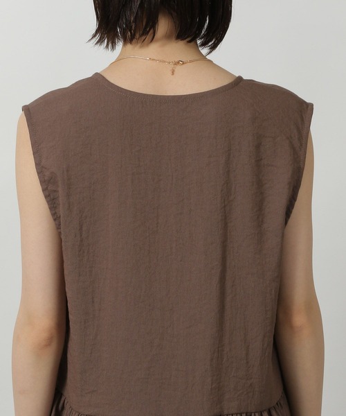 LAKOLE（ラコレ）の「【セットアップ対応・接触冷感】リネンライクペプラムベスト / 575666（ベスト・レディース・オリーブ/グレイッシュベージュ/ブラウン/チャコールグレー・FREE）」の12枚目の写真