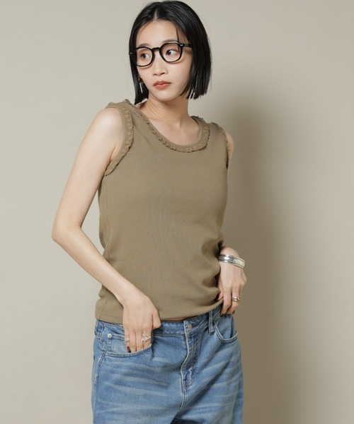 NANO universe（ナノユニバース）の「レーストリミングタンクトップ（タンクトップ・レディース・ホワイト/ブラック/ライトブラウン・FREE）」の14枚目の写真