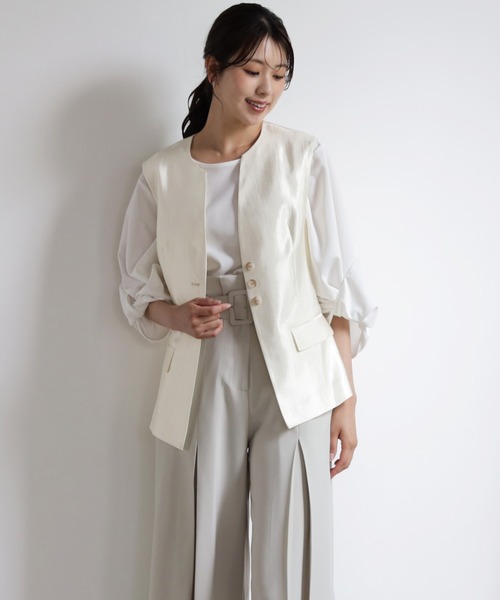 DRESS PLUS(ドレスプラス)の「マニッシュに決まるノーカラージレベスト(ベスト・レディース・シャンパン/ベージュ/ブラック・M/L)」の22枚目の写真
