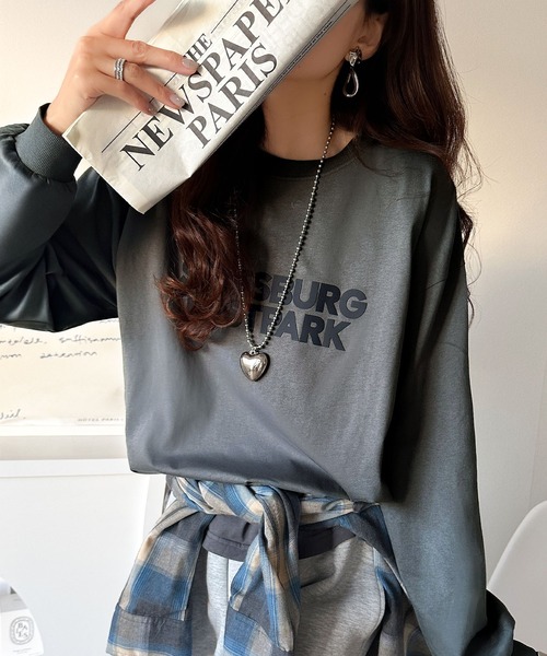 classicalelf(クラシカルエルフ)の「大人シンプル。ベーシックに映える厚盛プリント♪綿100%英字ロゴロンT(Tシャツ/カットソー・レディース・チャコール/オフホワイト/アイボリー/ベージュ/ブラック/ブラウン・MEDIUM/LARGE/X-LARGE/SMALL)」の8枚目の写真