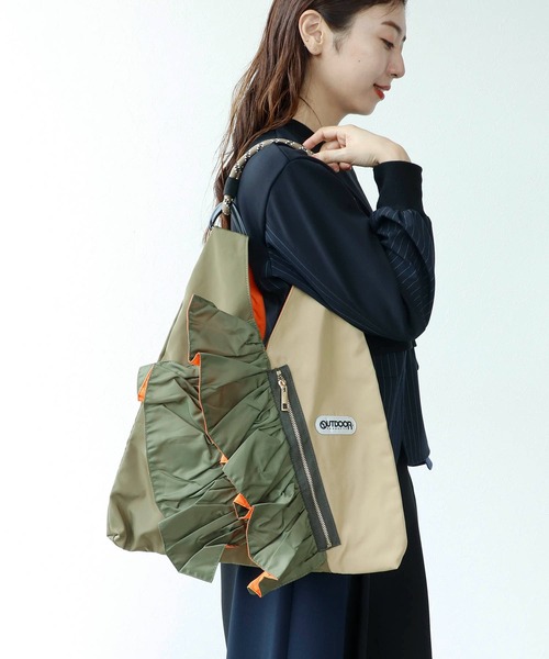 OUTDOOR PRODUCTS(アウトドアプロダクツ)の「【RISLEY×OUTDOOR PRODUCTS 】バイカラートライアングルフリルバッグ(トートバッグ・レディース・ブラック/ベージュ・FREE)」の17枚目の写真