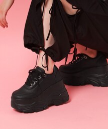 厚底キラキラインヒールスニーカー