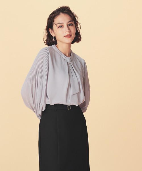 GLACIER lusso（グラシアルッソ）の「袖プリーツボウタイブラウス（シャツ/ブラウス・レディース・グレイッシュベージュ/ピンク系その他/ネイビー/アイボリー・M/S/L/LL）」の11枚目の写真