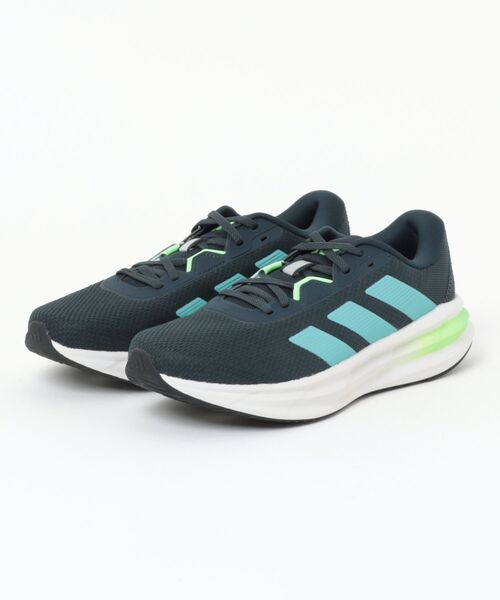 adidas(アディダス)の「《adidas》GALAXY 7 M(スニーカー・メンズ・ホワイト×ブラック/ブラック系その他/ブラック×ブラック/グレー系その他/ホワイト系その他・27.5cm/27.0cm/26.5cm/26.0cm/28.0cm/25.5cm)」の4枚目の写真