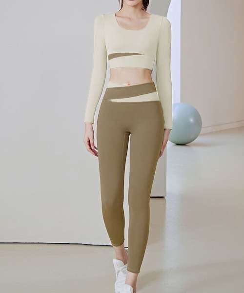 ヨガウェア 上下セット カップ付 レディース フィットネスウェア 2点セット 運動着 スポーツウェア