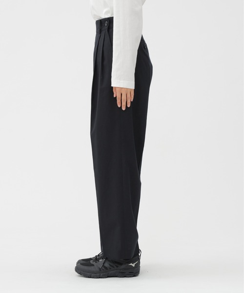 MARGARET HOWELL(マーガレットハウエル)の「SUMMER WOOL(その他パンツ・レディース・ブラック・2/1)」の2枚目の写真