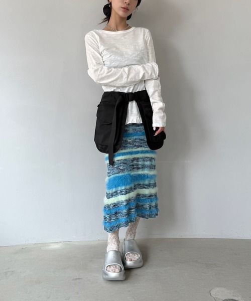 SANSeLF（サンセルフ）の「【SANSeLF】 フリルギャザーカットソー 長袖トップス スリムシルエット saw25a031（Tシャツ/カットソー・レディース・ネイビー/ホワイト/ピンク/ブルー・FREE）」の11枚目の写真