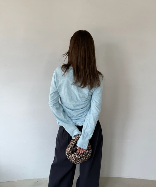 SANSeLF（サンセルフ）の「【SANSeLF】 フリルギャザーカットソー 長袖トップス スリムシルエット saw25a031（Tシャツ/カットソー・レディース・ネイビー/ホワイト/ピンク/ブルー・FREE）」の21枚目の写真