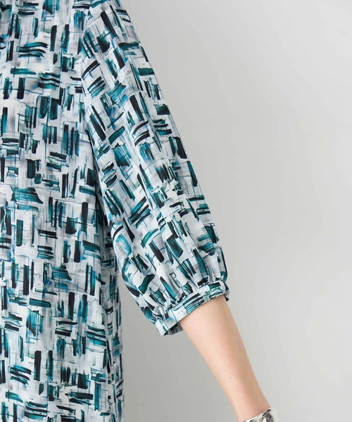 A/C DESIGN BY ALPHA CUBIC（エーシーデザインバイアルファキュービック）の「アルコラージュプリントワンピース（ワンピース・レディース・ベージュ/ライトグレー・9号/11号/13号）」の12枚目の写真