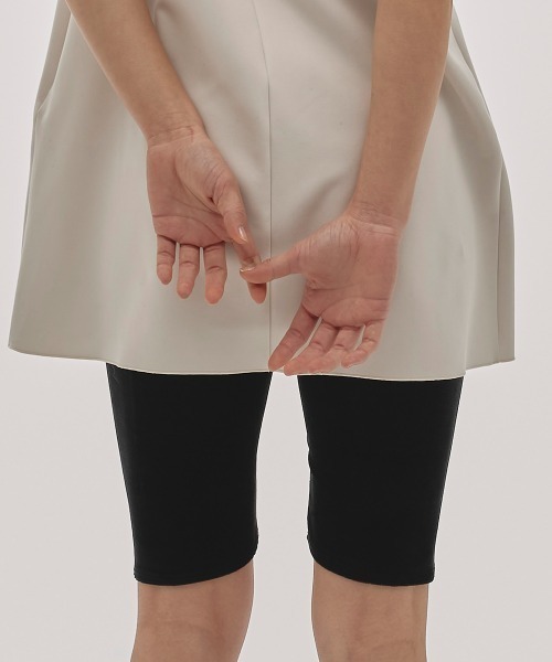 TODAYFUL(トゥデイフル)の「Velour Half Leggings(その他パンツ・レディース・ブラウン/ブラック・36inch/38inch)」の2枚目の写真