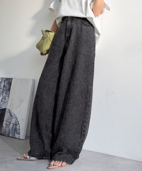 Java（ジャバ）の「《JaVa ジャバコラボ》快適さとおしゃれの両立！バルーンデニムパンツ（デニムパンツ・レディース・ワンウォッシュ/ライトブルー/ブラック・X-LARGE/SMALL/MEDIUM/LARGE）」の6枚目の写真