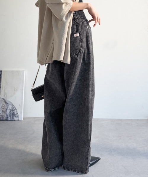 Java（ジャバ）の「《JaVa ジャバコラボ》快適さとおしゃれの両立！バルーンデニムパンツ（デニムパンツ・レディース・ワンウォッシュ/ライトブルー/ブラック・X-LARGE/SMALL/MEDIUM/LARGE）」の11枚目の写真