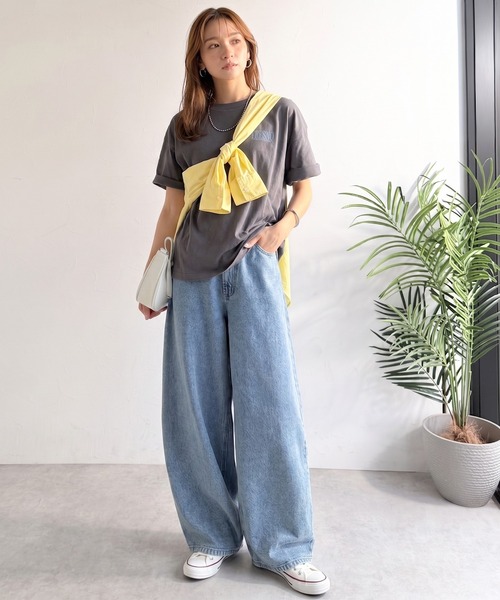 Java(ジャバ)の「《JaVa ジャバコラボ》快適さとおしゃれの両立!バルーンハイウエストデニムパンツ(デニムパンツ・レディース・ワンウォッシュ/ライトブルー/ブラック・X-LARGE/SMALL/MEDIUM/LARGE)」の13枚目の写真