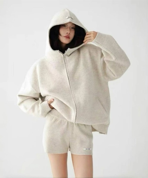ViViDAY（ビビデー）の「【上下2点セット】フード付きニットカーディガン＋ニットショートパンツ（セットアップ・レディース・グレー/ダークグレー/ライトベージュ・M）」の14枚目の写真