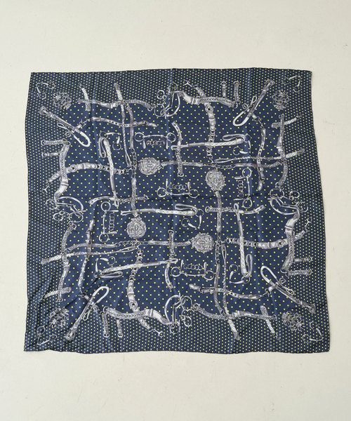 manipuri（マニプリ）の「【manipuri/マニプリ】ドットビット大判シルクスカーフ　88×88（バンダナ/スカーフ・レディース・ネイビー/カーキ・フリー）」の7枚目の写真