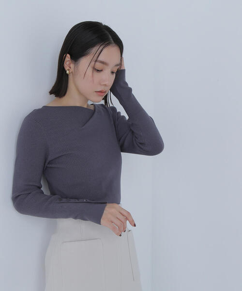 NATURAL BEAUTY BASIC（ナチュラルビューティーベーシック）の「◇ニュアンスネックリブニット（ニット/セーター・レディース・ピンク/ブルー/オフホワイト/チャコールグレー・FREE）」の7枚目の写真